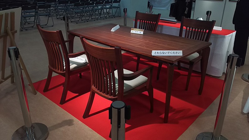 現代の名工展テーブルイス201606